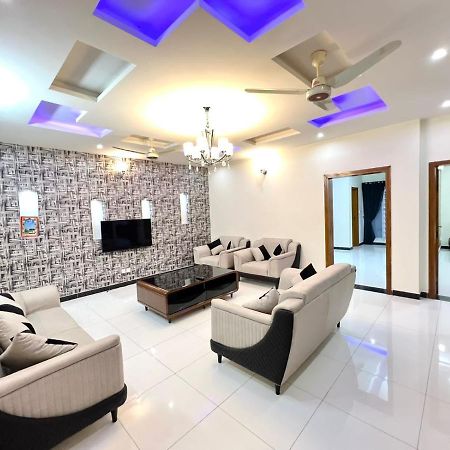 Luxury Apartment Rentals Iszlámábád Kültér fotó